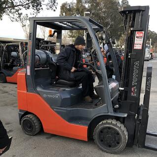 Learning_to_drive_a_forklift_tmhnc.